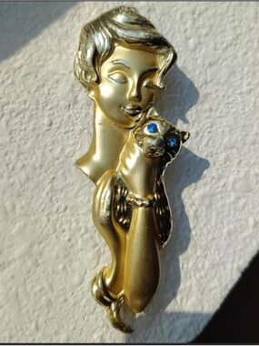 Gold Cat Brooch with Blue Accent Eyes - Elegant Pet Jewelry